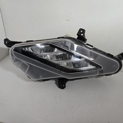 KIA FORTE OEM LED  FOG LIGHT LEFT SIDE