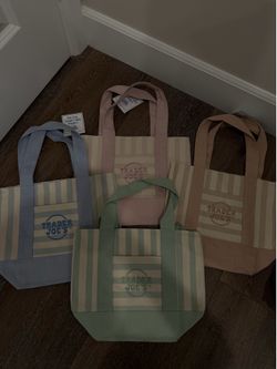 Trader Joe’s tote bag bundle - 4 super cute new tote bags
