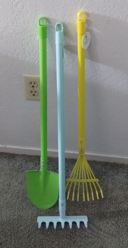 ***Childrens Yard Tools