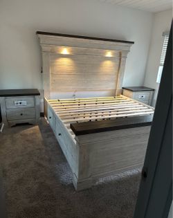 King Bedroom Set with Storage Bed, Lighted Headboard & Nightstands