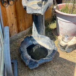 In Wasco- Water Fountain. Needs Water Pump