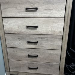 5 drawer dresser 
