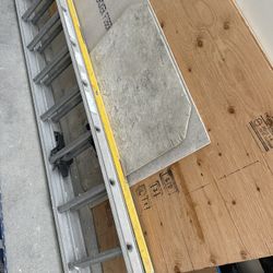 8 Foot Ladder Extends To 16 Feet