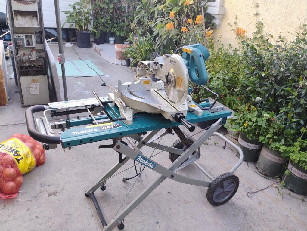 Makita Table Saw And Stand
