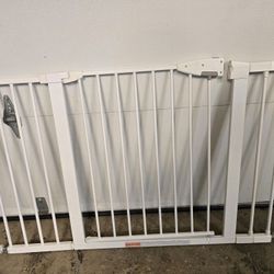 Doorway/baby Gates 