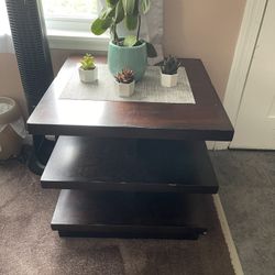 Nice End Table Or Stand 