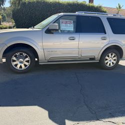 2004 Lincoln Navigator