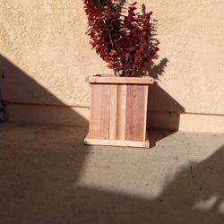 Cedar Planter Vertical Style Modern Look Ground Base Floor