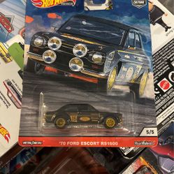 Hot Wheels Premium ‘70 Ford Escort RS1600 5/5