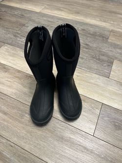 Bogs Classic Black Rain Boots Youth Size 3