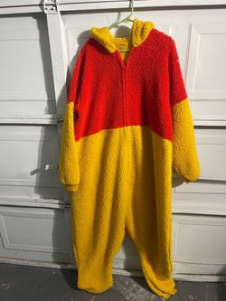 Adult Winnie the Pooh jumper