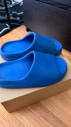 Yeezy blue/ azure