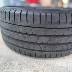 Tires  255/35R19 Run Flats