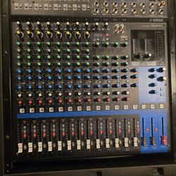 Yamaha MG16XU Mixing Console (16 Channel) w/ SKB Mixer Case
