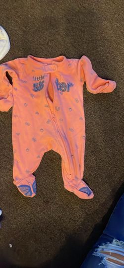 Newborn baby clothes