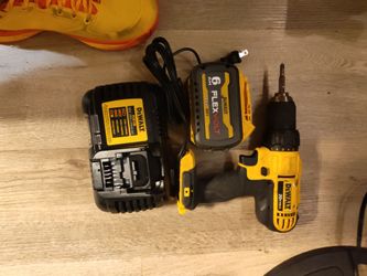like brand new DeWalt drill with awesome battery and charger