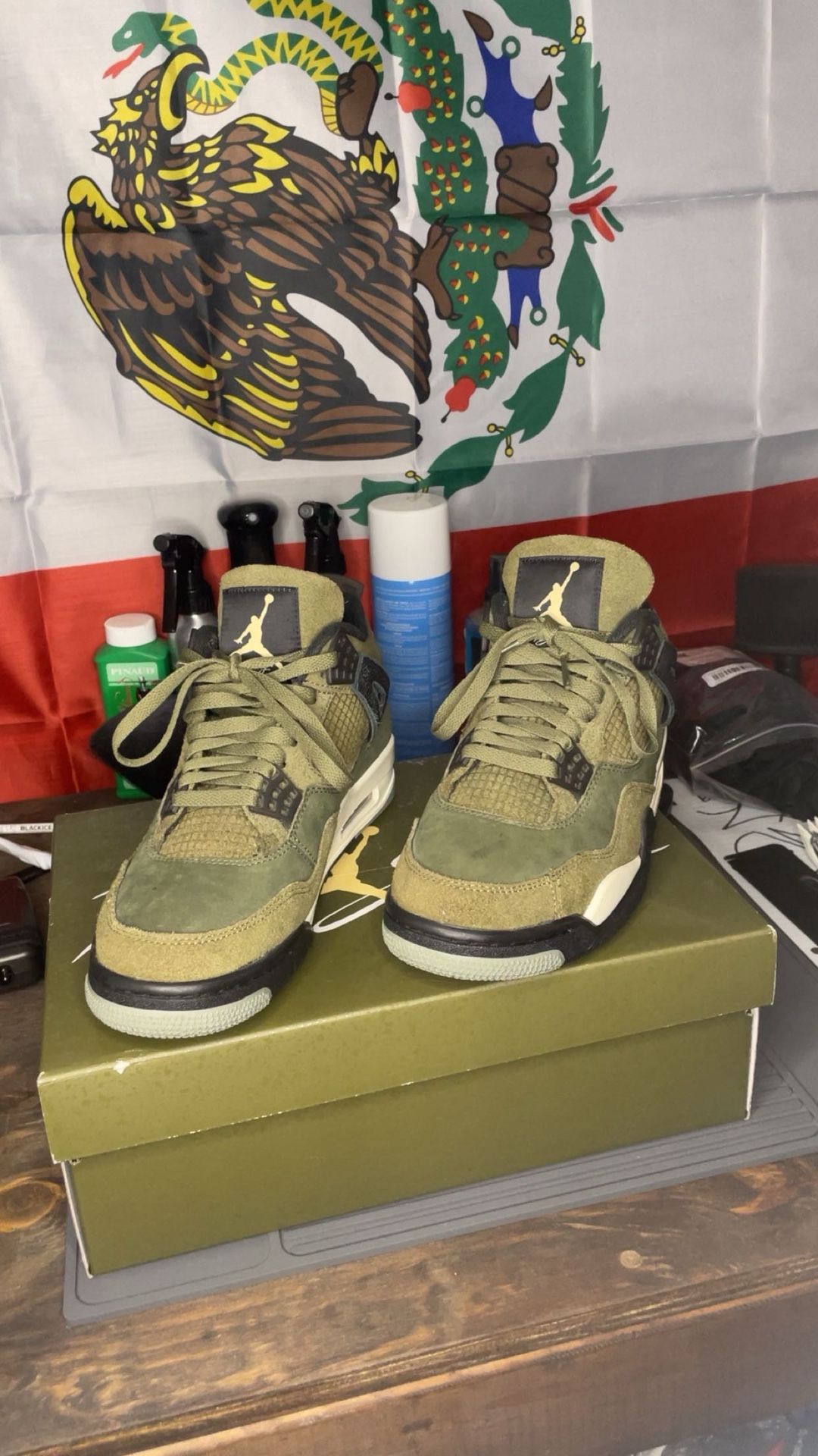 Jordan 4 Olive Green 🫒