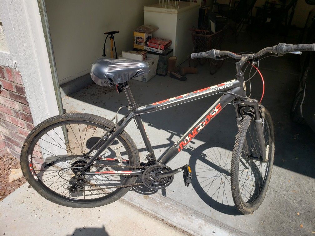 27.5 Excursion Mongoose Mountain Bike