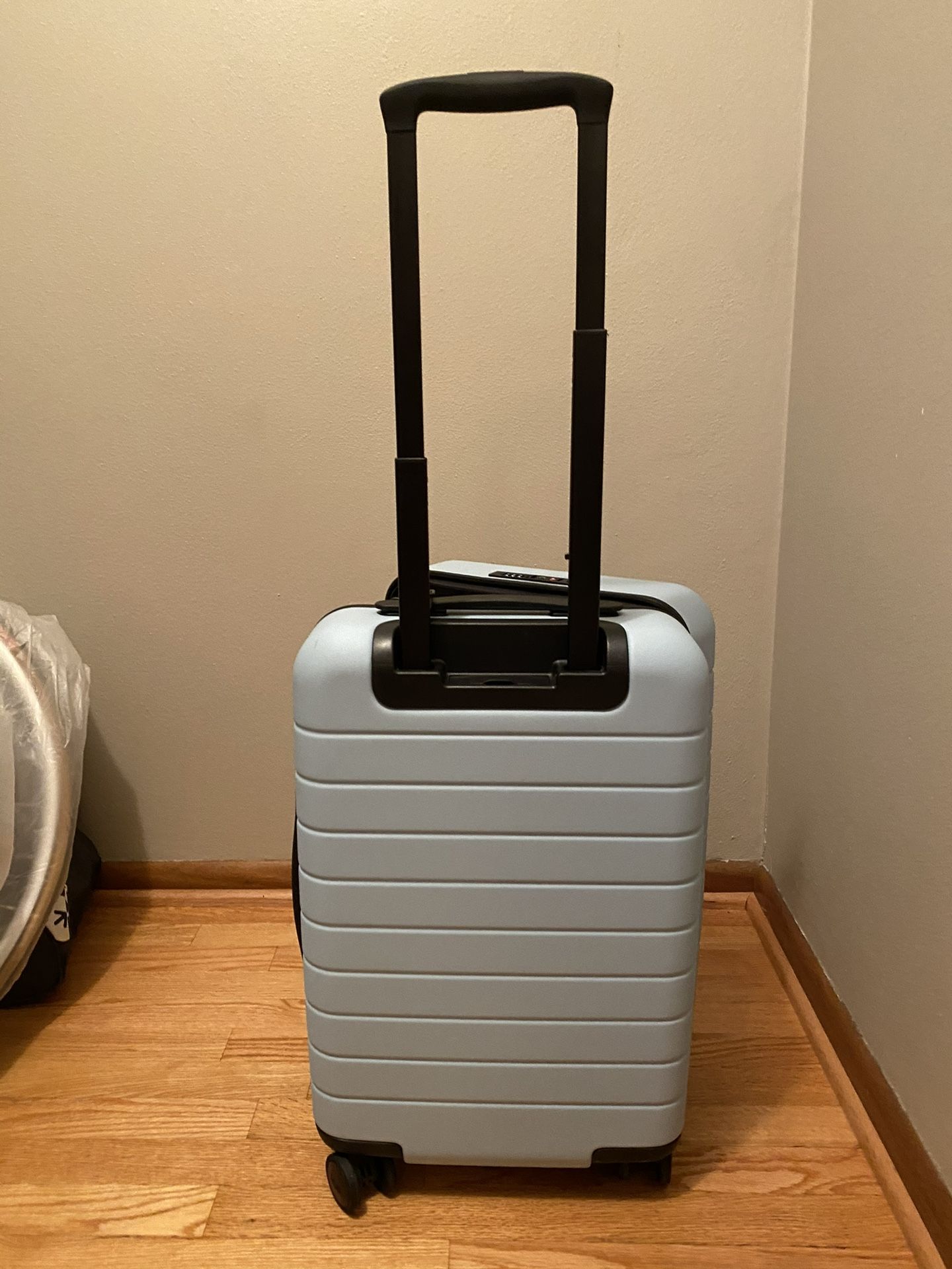 Away - Carry On Luggage