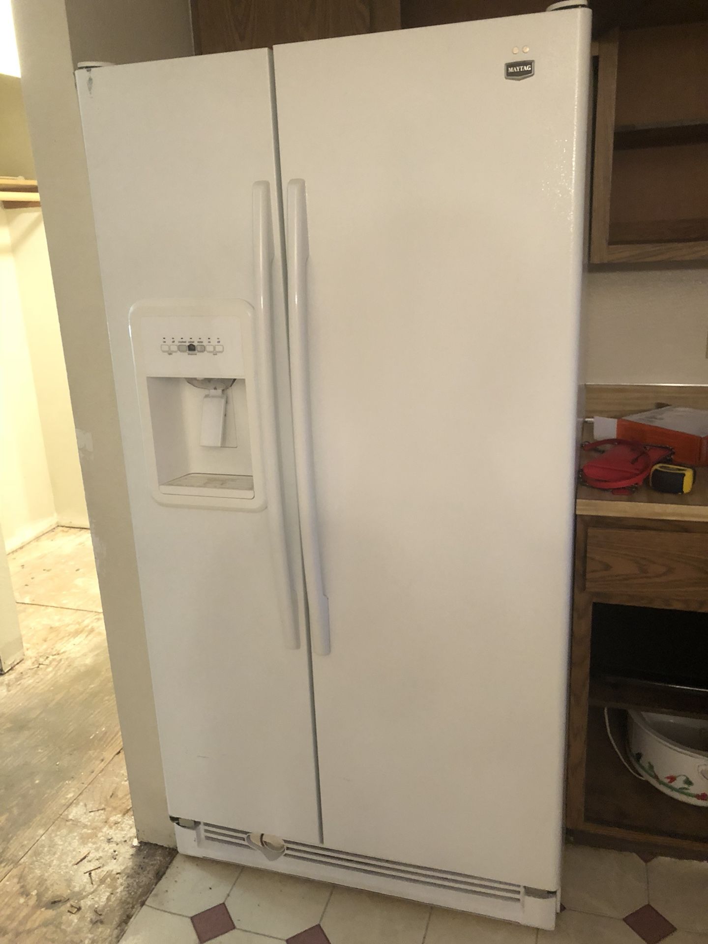 Maytag Side by Side Refrigerator Freezer