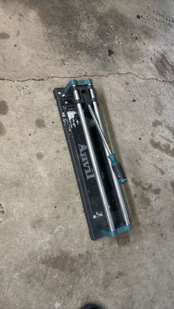 FREE!! Small tile snapper