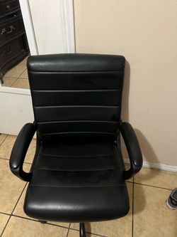 Desk chair