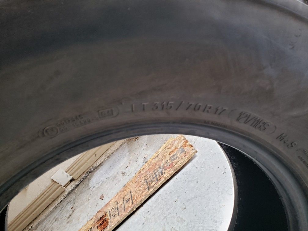 Trailer Tires