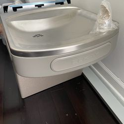 Office / Medical Water Sink 