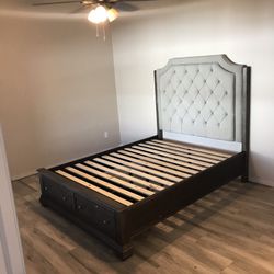 Queen Size Bed 