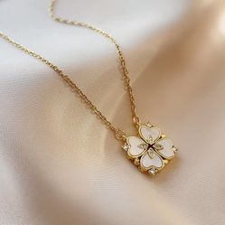 Four Leaf Clover Necklace 2 In 1 