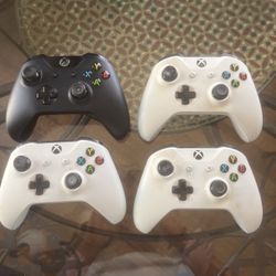 Xbox One Controllers 