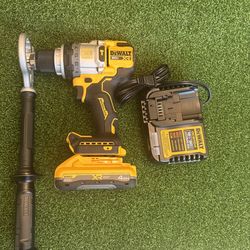 DeWALT  20V XR Brushless  Hammer  Dril Kit