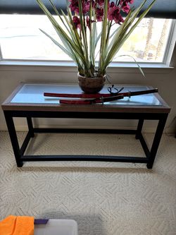Decorative table