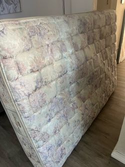 Mattress twin