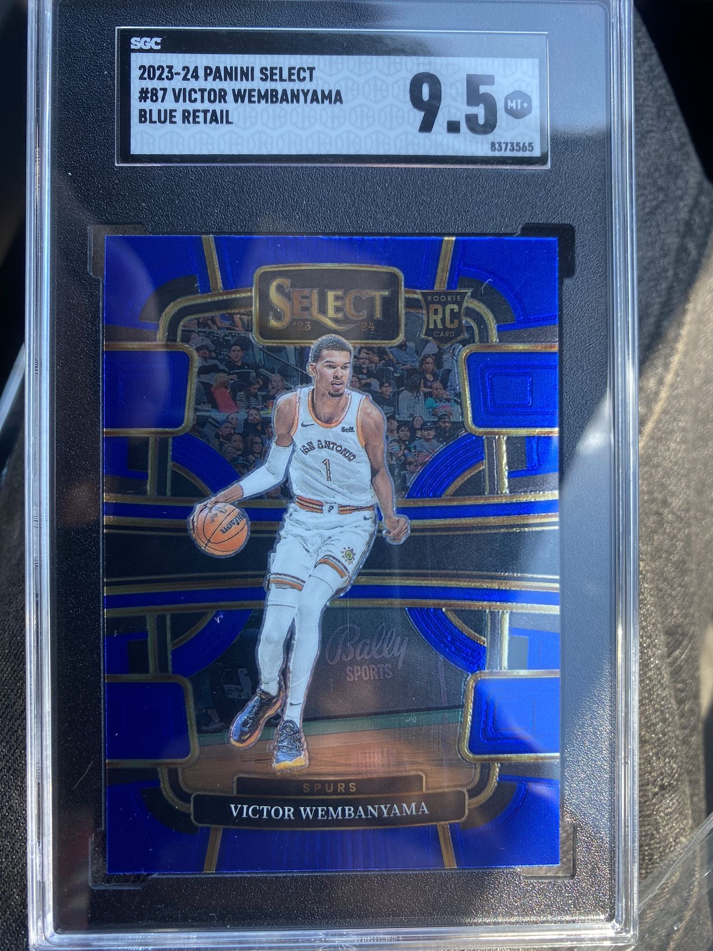 Select 2023 Panini Select #87 Victor Wembanyama *Blue Prizm* Rookie SGC 9.5