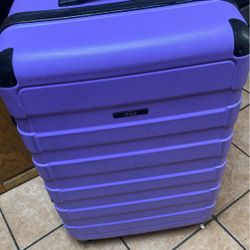 Pack Purple Suit Case
