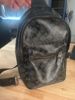 Coach Signature Sling Bag / Crossbody Pack