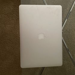 Mac Notebook 15” Mint Condition