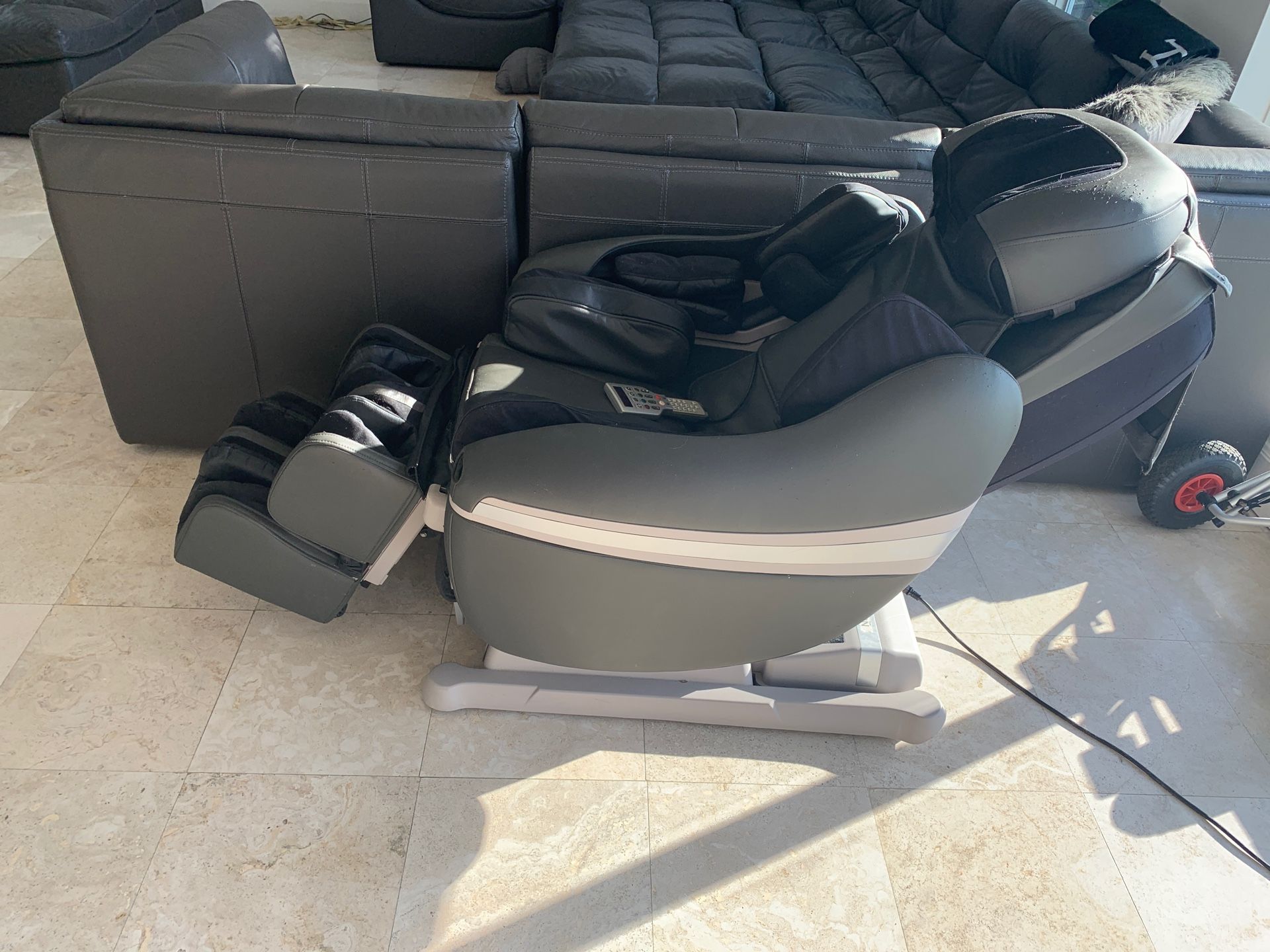 Inada sogno massage chair the best massage chair made! Retail $7999