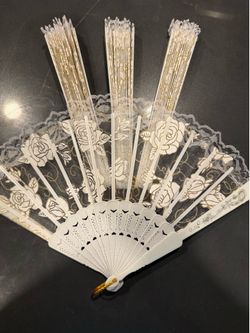 Fans - White & Gold Victorian Style Handheld Fan