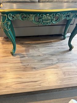 Elegant Vintage Baroque Console Table – Hand-Painted Green & Gold