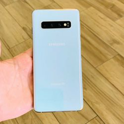 Samsung Galaxy S10 128GB Unlocked like new / still guarantee / It's a store Buy with Confidence 