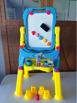 Kids’ Double Sided Magnetic Art Easel