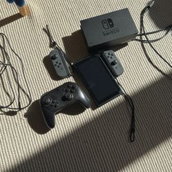 Nintendo Switch 
