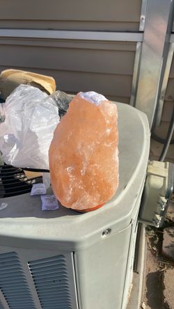 Natural Salt lamp