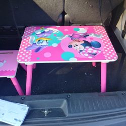 Disney Minnie And Daisy Tea Table With Stool