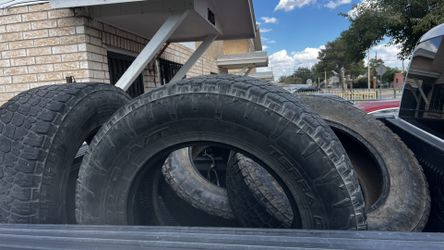 37x12.5r20