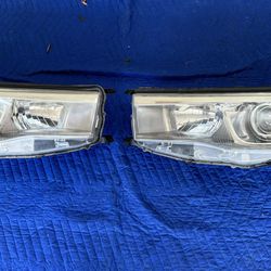 Headlights - 2015 Toyota Highlander 