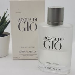 Armani Beauty 

Acqua di Giò Eau de Toilette

3.3 USED  ✨️