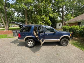 2005 Ford Explorer